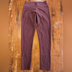 Aerie Chill Play Move Leggings Women's Size Medium Burgundy Wine NWT